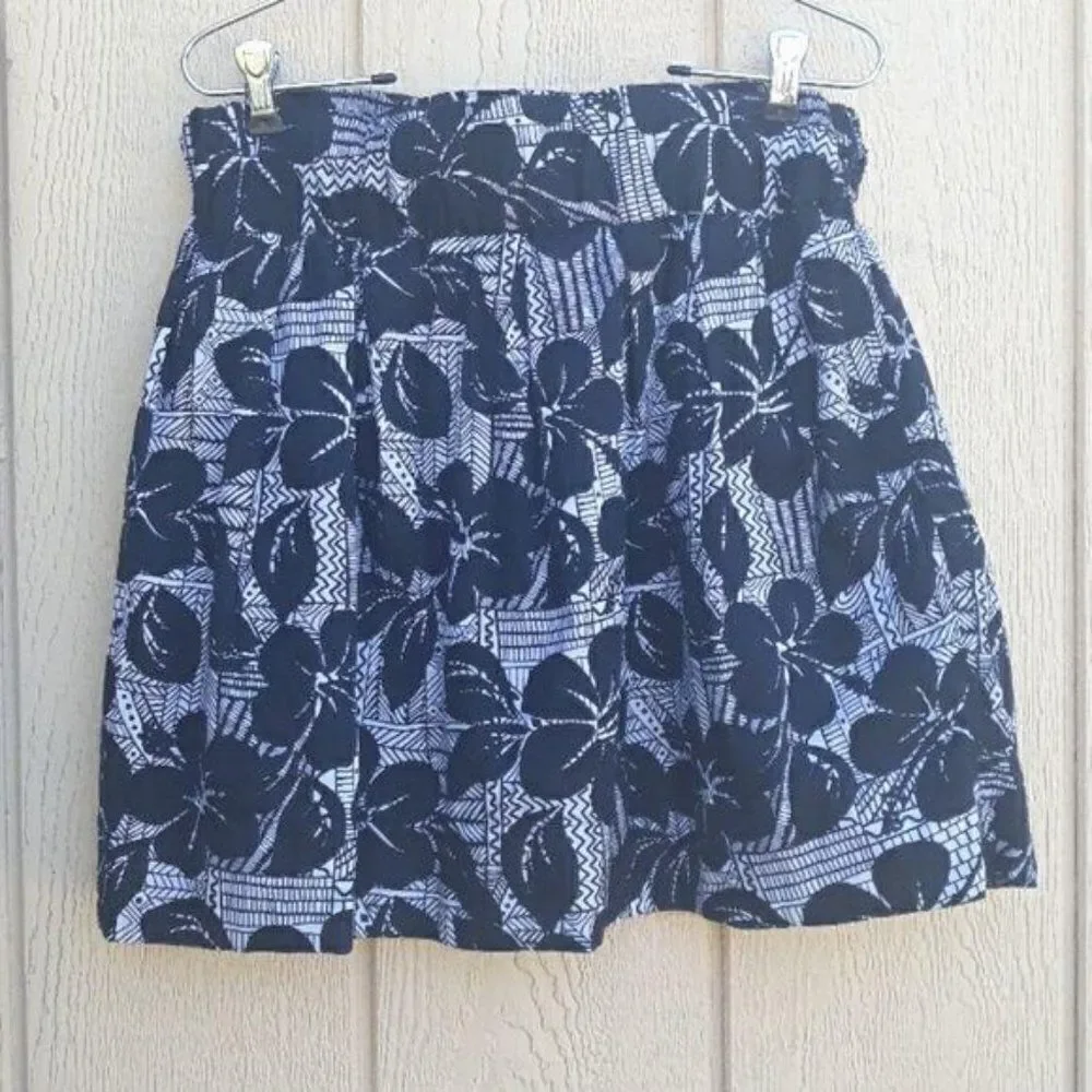 Twentyone Skirt Retro Mini Balloon Bubble Pockets Black‎ White Flower Print Sz L